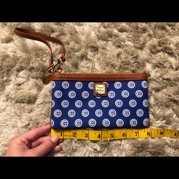 NWOT DOONEY AND BOURKE MLB CHICAGO CUBS WRISTLET - Picture 4 of 5